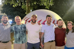 Leomhann Enterprises Culture: Teamwork, Energy, and Growth